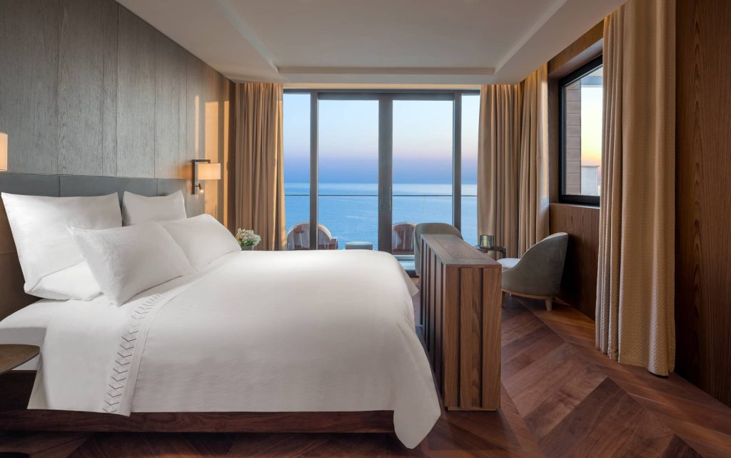 Suite Bedroom