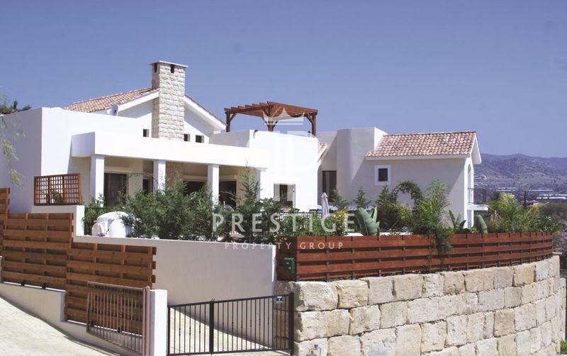 limassol-residential-area-villas